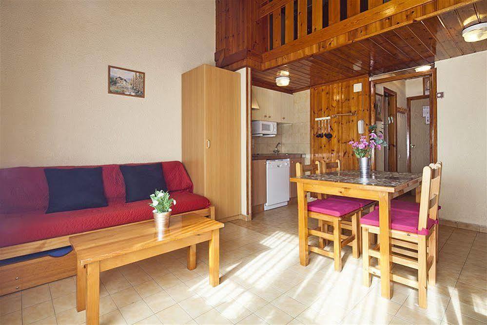 Apartamentos Lake Placid 3000 Pas De La Casa Luaran gambar