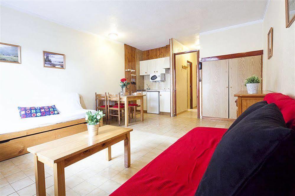 Apartamentos Lake Placid 3000 Pas De La Casa Luaran gambar