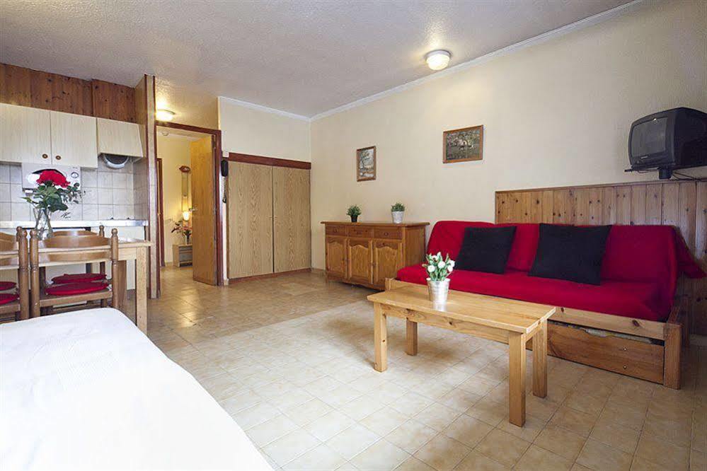 Apartamentos Lake Placid 3000 Pas De La Casa Luaran gambar